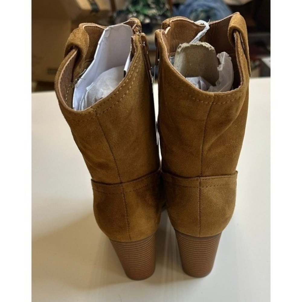 Story Brand Women's Tan Faux Suede‎ Casey Ankle Bootie Western Style Size 7 1/2 - Picture 3 of 9